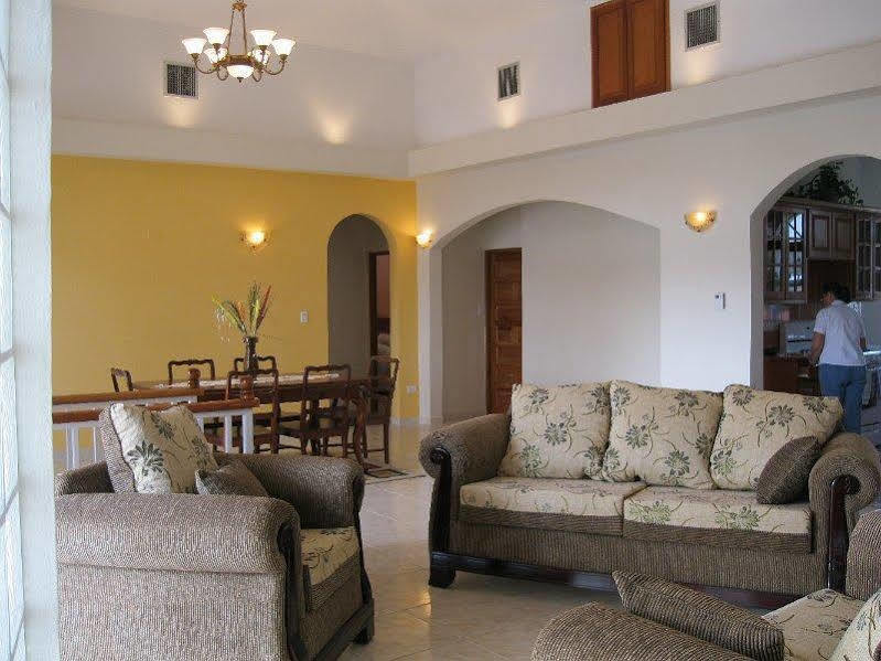 Villa San Juan 贝尔莫潘 外观 照片